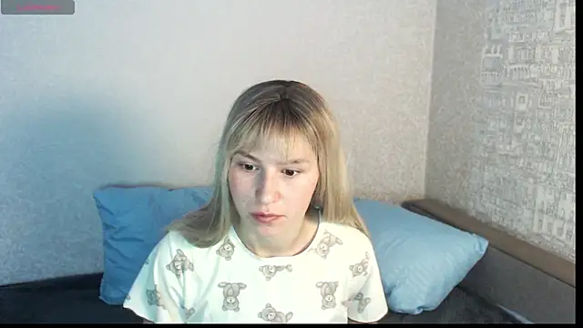 Snapshot of polly_holyy chatting on 18, 5, 2026 polly holyy online show from 18, 5, 2026