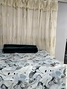 JuicyHoney 01 online show from 9, 8, 2026