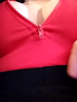 Snapshot of MILFBARBY chatting on 5, 3, 2025 MILFBARBY online show from 5, 3, 2025