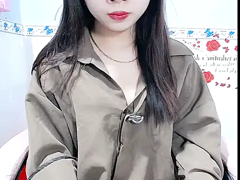 Snapshot of Emilysexy_cut chatting on 14, 6, 2026 Emilysexy cut online show from 14, 6, 2026