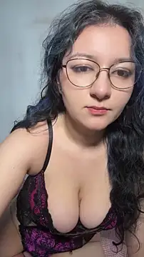 Snapshot of Lulu_Lu chatting on 12, 5, 2026 Lulu Lu online show from 12, 5, 2026