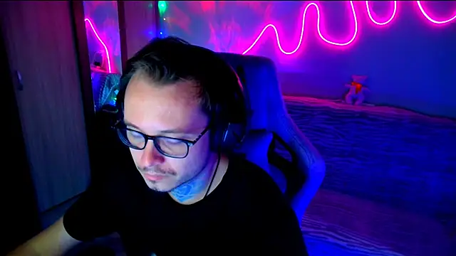 MeLanXolik online show from 30, 5, 2026