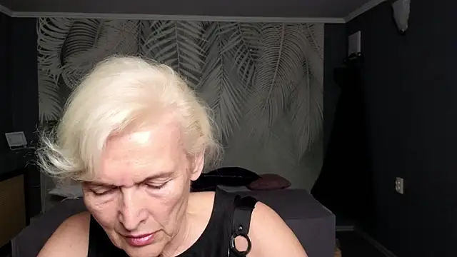 Snapshot of Nia_Natur chatting on 11, 6, 2026 Nia Natur online show from 11, 6, 2026