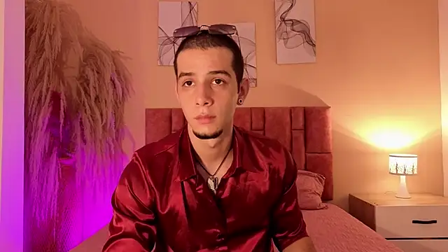 isaacblaze  online show from 19, 5, 2026