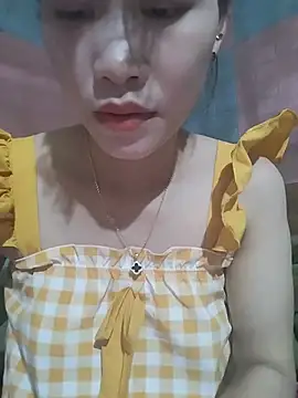 Snapshot of Logii_x chatting on 10, 7, 2026 Logii x online show from 10, 7, 2026