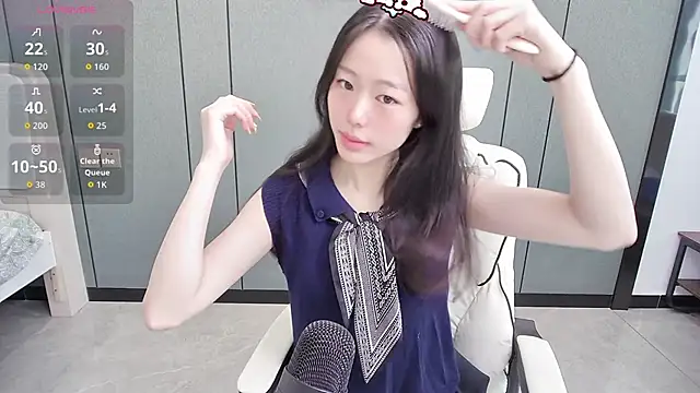 Snapshot of Lucky__cat chatting on 11, 5, 2026 Lucky cat online show from 11, 5, 2026