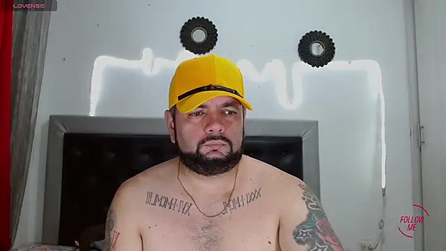 Snapshot of perverseveteranmanxxx chatting on 19, 10, 2025 perverseveteranmanxxx online show from 19, 10, 2025