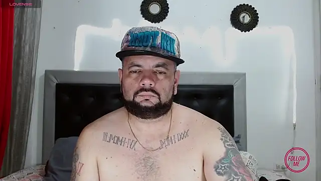 Snapshot of perverseveteranmanxxx chatting on 4, 11, 2025 perverseveteranmanxxx online show from 4, 11, 2025