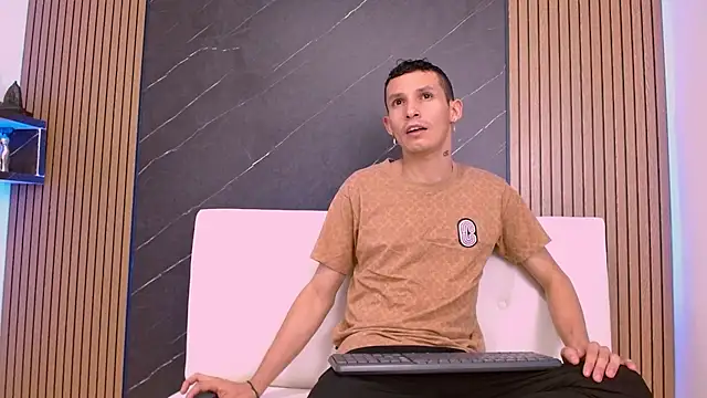 Isak Berekoa online show from 18, 5, 2026