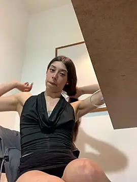 Snapshot of SarahFox- chatting on 12, 5, 2026 SarahFox- online show from 12, 5, 2026