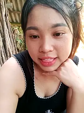 Snapshot of _YouAreMySunShine_ chatting on 24, 5, 2026 YouAreMySunShine online show from 24, 5, 2026
