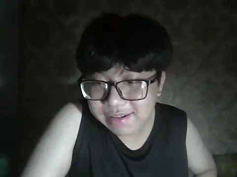 Snapshot of yours_c chatting on 23, 10, 2025 yours c online show from 23, 10, 2025