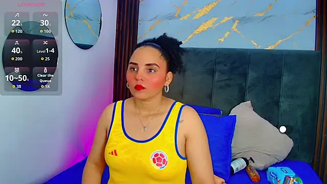 Snapshot of Sol__Latina chatting on 17, 6, 2026 Sol Latina online show from 17, 6, 2026