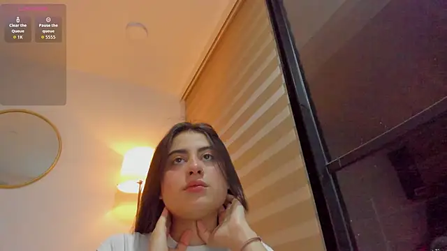 Snapshot of imsofia_dy chatting on 3, 7, 2026 imsofia dy online show from 3, 7, 2026