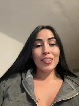 Snapshot of areviklusine1 chatting on 21, 4, 2026 areviklusine1 online show from 21, 4, 2026