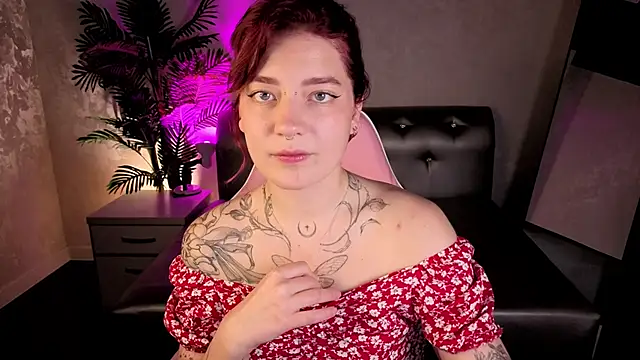 Snapshot of Nikki_Gringer chatting on 8, 6, 2026 Nikki Gringer online show from 8, 6, 2026