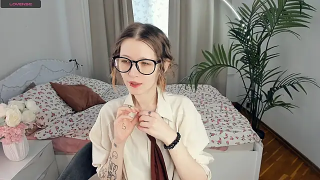 Snapshot of EstellaZion chatting on 15, 6, 2026 EstellaZion online show from 15, 6, 2026