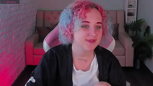ScarlettSparkss online show from 25, 5, 2026