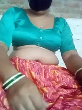 Snapshot of Hindicouple1 chatting on 28, 6, 2026 Hindicouple1 online show from 28, 6, 2026