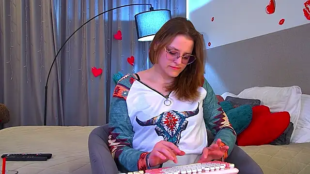 Snapshot of AlexaAvery chatting on 2, 6, 2026 AlexaAvery online show from 2, 6, 2026