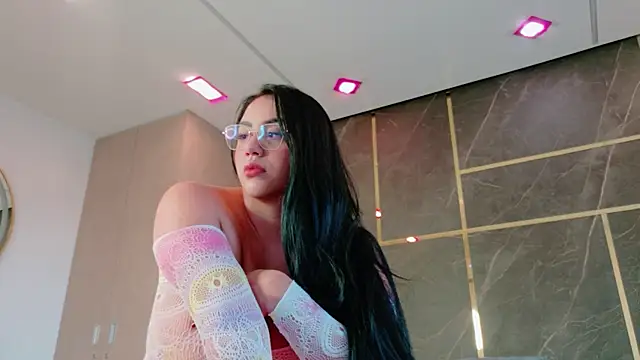 emily-Hornyy online show from 18, 5, 2026