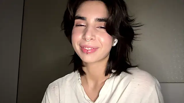 Snapshot of JessiaRuezga chatting on 9, 6, 2026 JessiaRuezga online show from 9, 6, 2026