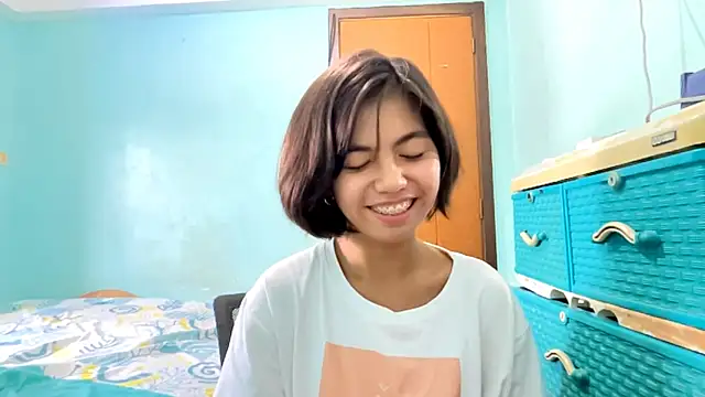 Snapshot of YukikoSchaefers chatting on 27, 6, 2026 YukikoSchaefers online show from 27, 6, 2026