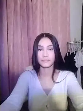 Snapshot of _BellaCute_ chatting on 16, 7, 2026 BellaCute online show from 16, 7, 2026