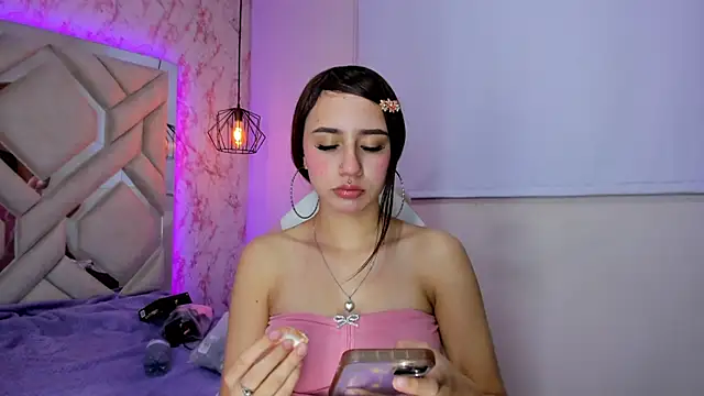 Snapshot of leri_rose_ chatting on 1, 8, 2026 leri rose online show from 1, 8, 2026