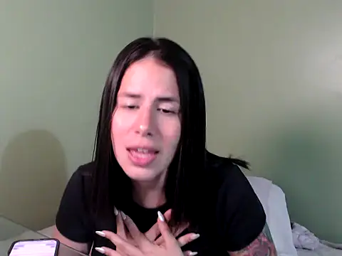 Snapshot of gleypuentes chatting on 4, 11, 2025 gleypuentes online show from 4, 11, 2025