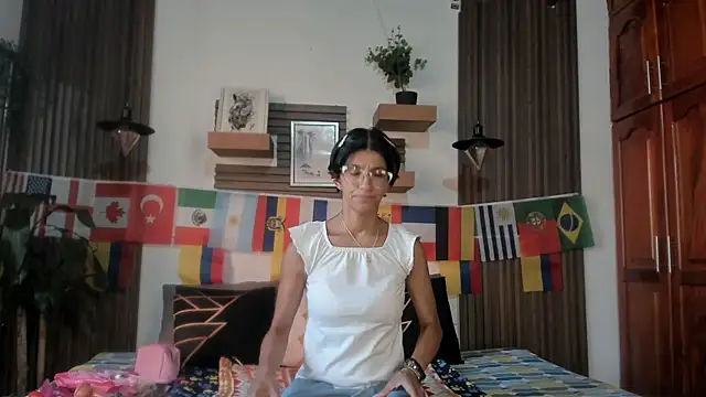 Snapshot of Evaa_campbell chatting on 24, 6, 2026 Evaa campbell online show from 24, 6, 2026