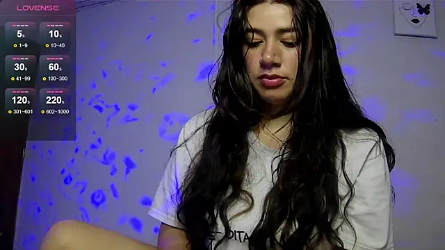 Snapshot of alythia chatting on 26, 6, 2026 alythia online show from 26, 6, 2026