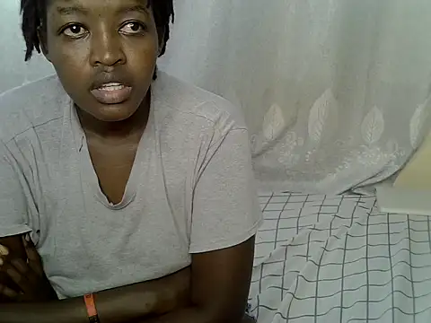Lorainebabes online show from 24, 6, 2026