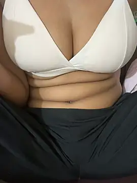 Snapshot of Poonam-Ray chatting on 17, 6, 2026 Poonam-Ray online show from 17, 6, 2026