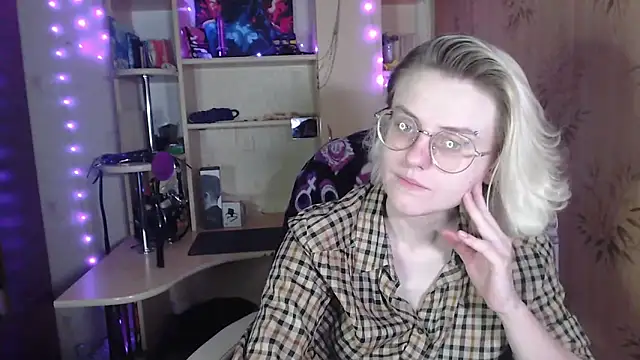   Freya    online show from 25, 5, 2026
