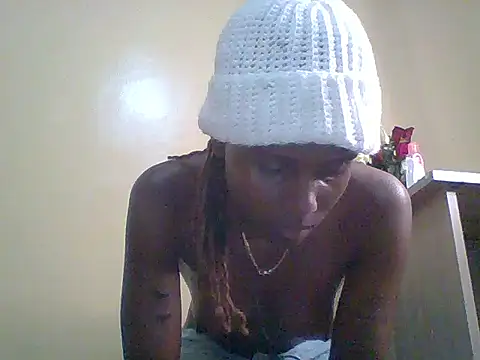 Snapshot of kiki8390 chatting on 4, 7, 2026 kiki8390 online show from 4, 7, 2026