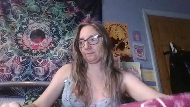Izzylove47 online show from 19, 5, 2026