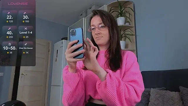 Snapshot of GoldenCrystall chatting on 18, 6, 2026 GoldenCrystall online show from 18, 6, 2026