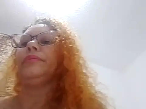Snapshot of anabiatrizboa chatting on 18, 5, 2026 anabiatrizboa online show from 18, 5, 2026