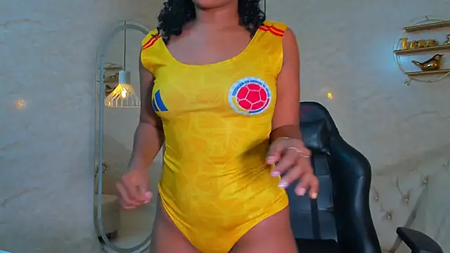 Snapshot of Horny_Curls chatting on 28, 6, 2026 Horny Curls online show from 28, 6, 2026