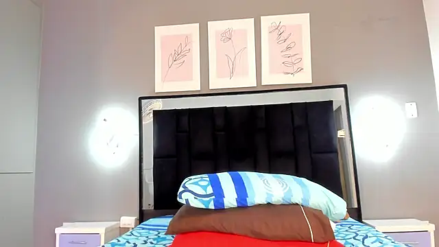 Snapshot of zoe_curvyy chatting on 2, 7, 2026 zoe curvyy online show from 2, 7, 2026
