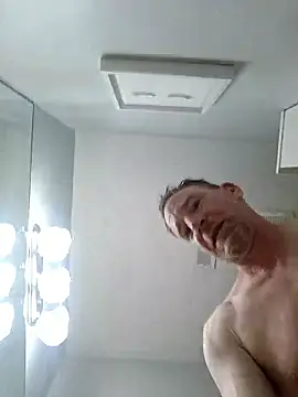 Snapshot of grosslotion chatting on 18, 6, 2026 grosslotion online show from 18, 6, 2026