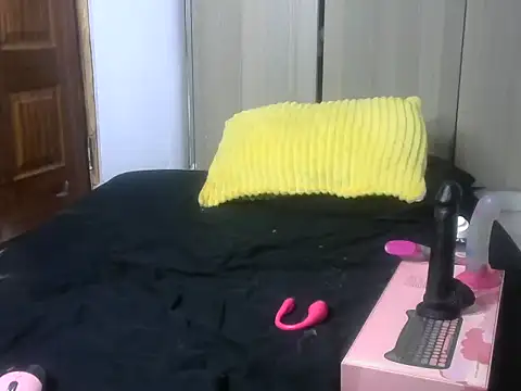 Snapshot of petite_lexiiivv chatting on 10, 7, 2026 petite lexiiivv online show from 10, 7, 2026