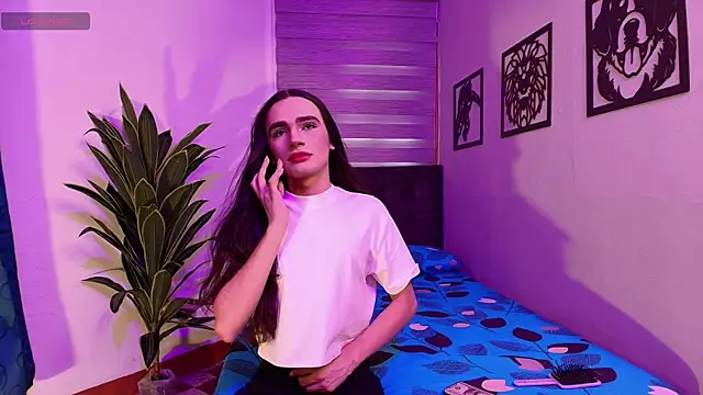 Snapshot of AURALIS_LUX chatting on 18, 5, 2026 AURALIS LUX online show from 18, 5, 2026