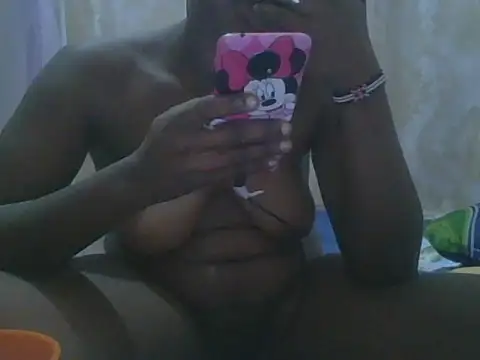 Snapshot of Queen_Zuri chatting on 9, 6, 2026 Queen Zuri online show from 9, 6, 2026