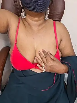 MISS-LOVEV online show from 5, 7, 2026
