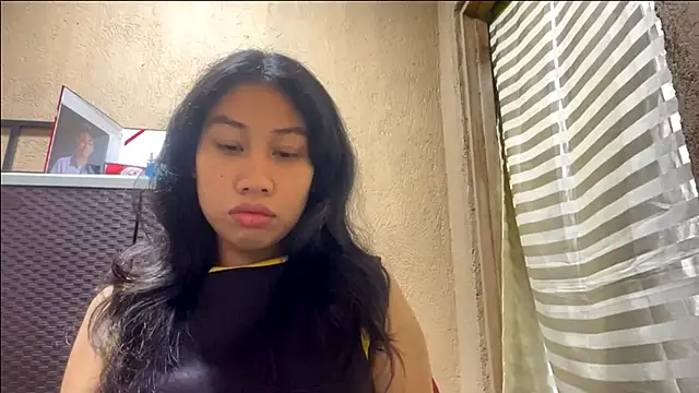 Snapshot of DimpleHabash chatting on 19, 5, 2026 DimpleHabash online show from 19, 5, 2026