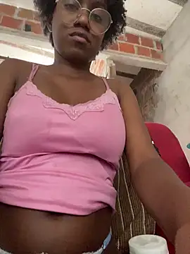 Snapshot of cacauzinhababy chatting on 19, 6, 2026 cacauzinhababy online show from 19, 6, 2026