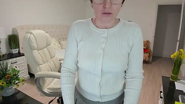 Vika73 online show from 25, 2, 2026