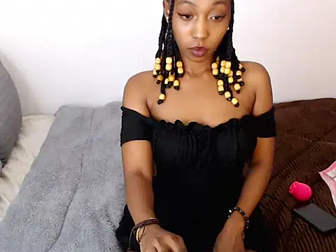 Snapshot of Thee_habibah chatting on 7, 7, 2026 Thee habibah online show from 7, 7, 2026